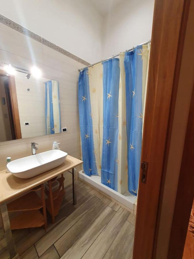 Traversa Toledo, Intero Appartamento Al Plebiscito Napoli Bagian luar foto