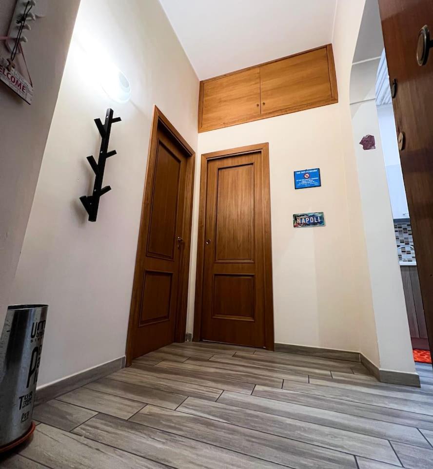 Traversa Toledo, Intero Appartamento Al Plebiscito Napoli Bagian luar foto